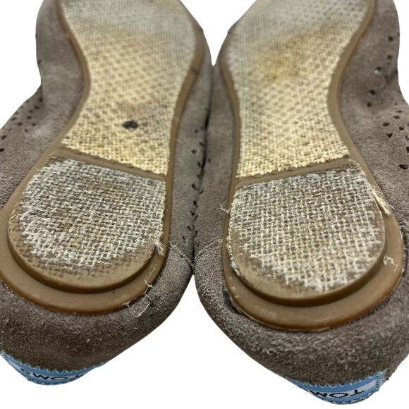 Toms Beige Taupe Casual Flats Boho Slip On Loafers Laser Cut Outs Shoes sz 8 - Picture 12 of 16